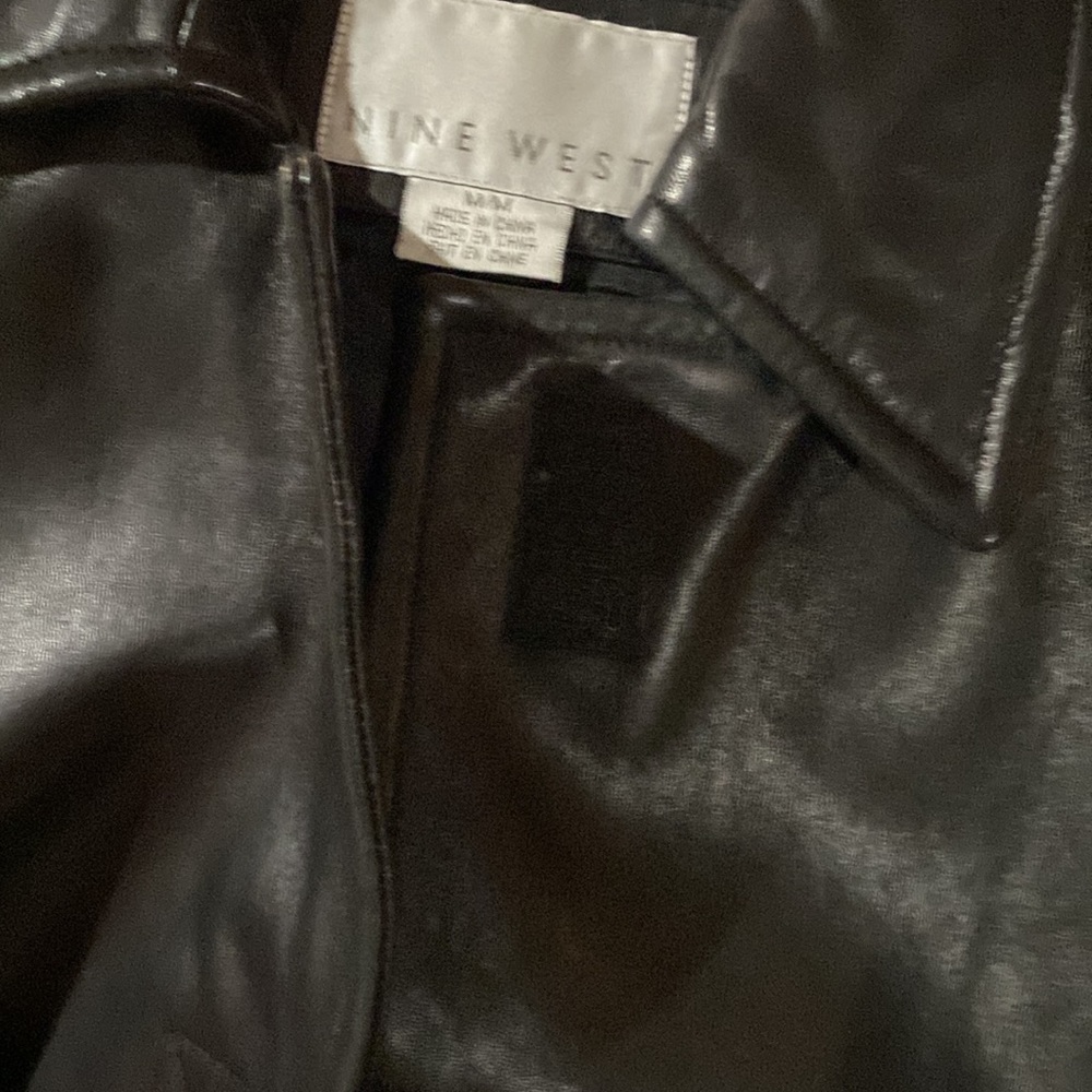 Leather jacket - Picture 5 of 6